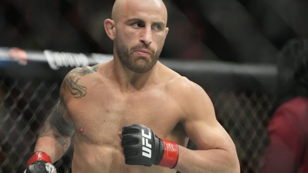 volkanovski-sterling